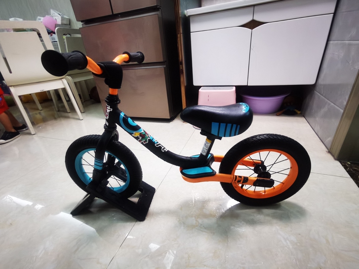 【全新正品】德国荟智平衡车儿童无脚踏平衡车...