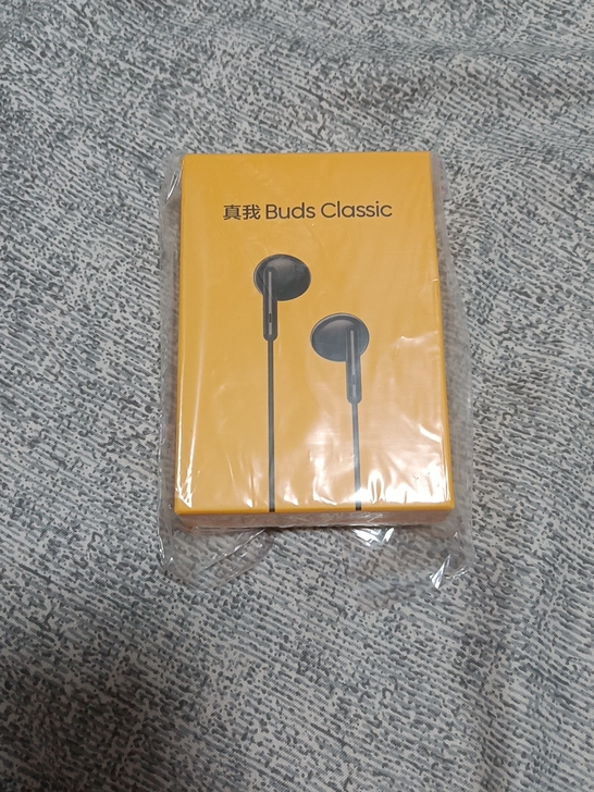 全新真我buds经典款，3.5mm接头，未...