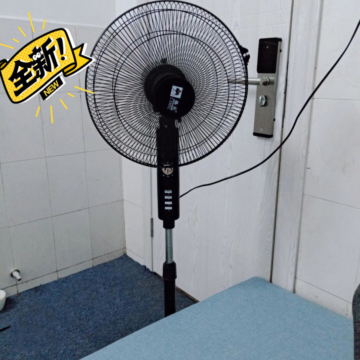 超市关门，处理20台骆驼落地扇电风扇