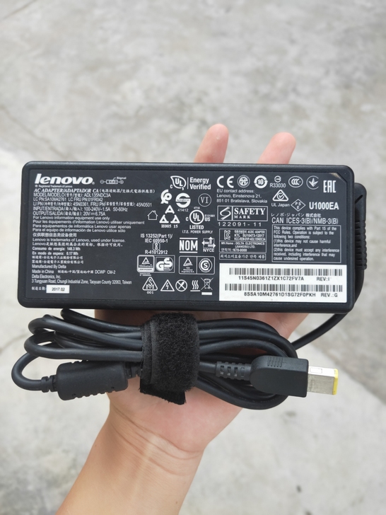 原装联想拯救者20V6.75A笔记本电源适...