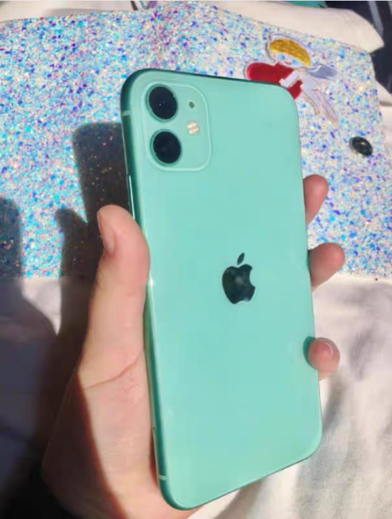 苹果11 绿色,国行64G,99新,无任何...