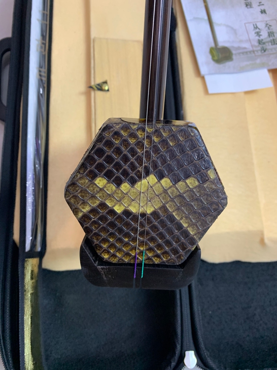 苏州全新黑檀木二胡闲置出售，琴行售价200...