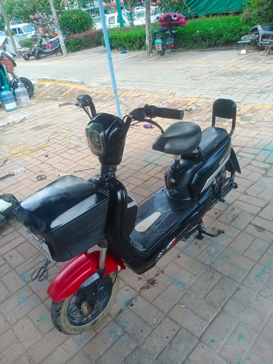 绿源电动车九成新购买一年多，60－20大电...