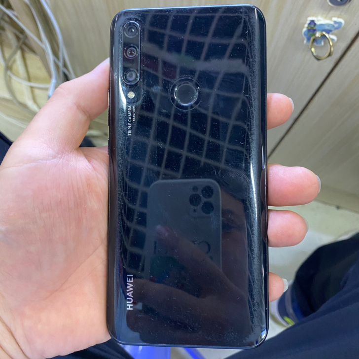 华为 畅想10 Plus 内存8+128G...