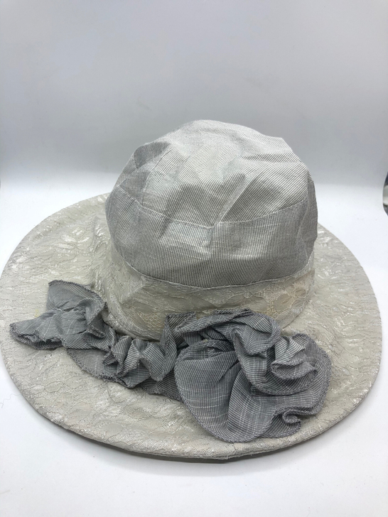 商场撤柜剩余女士遮阳帽防晒帽样帽，商场专柜...