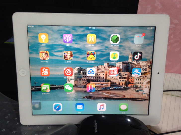 苹果iPad5平板电脑，自用闲置，没暗病质...