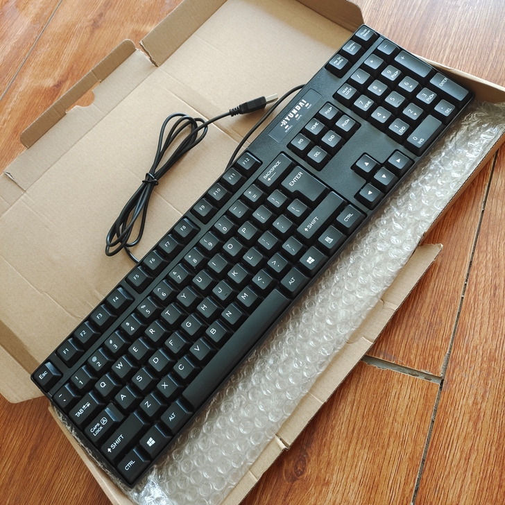 【闲置包邮】有线键盘USB电脑办公打字键鼠...