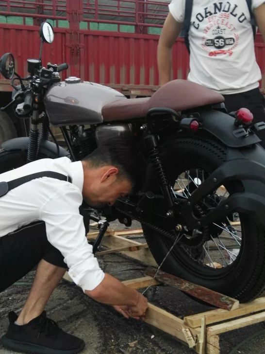 出售自用复古125摩托（由于9月份当兵）入...