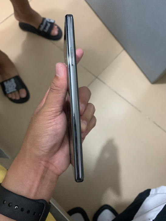 个人自用小米mix顶配，成色靓闪闪，无磕碰...