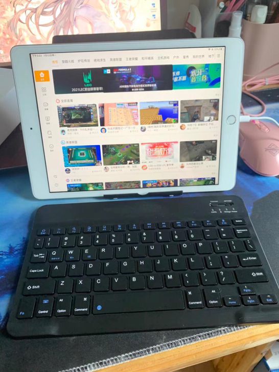 女生自用iPadair2，9新