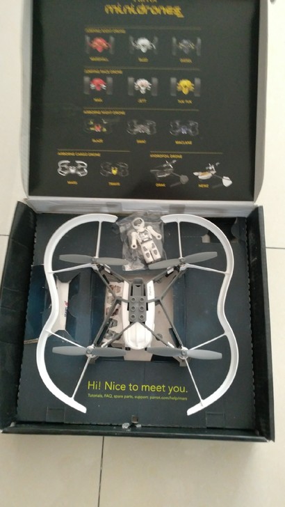 法国派诺特parrot minidrone...