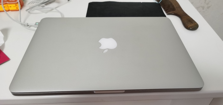 个人一手使用，因购买新电脑，闲置转手！成色...