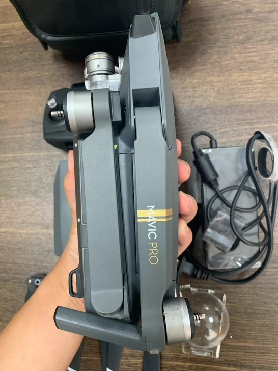 x13号大疆御pro双电，整体成色很好，正...