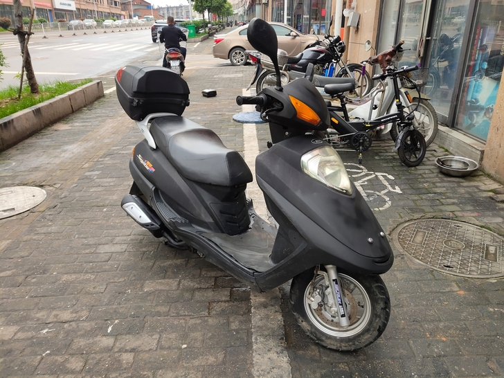 踏板车手续齐全踏板车手续齐全，车牌靓丽，需...