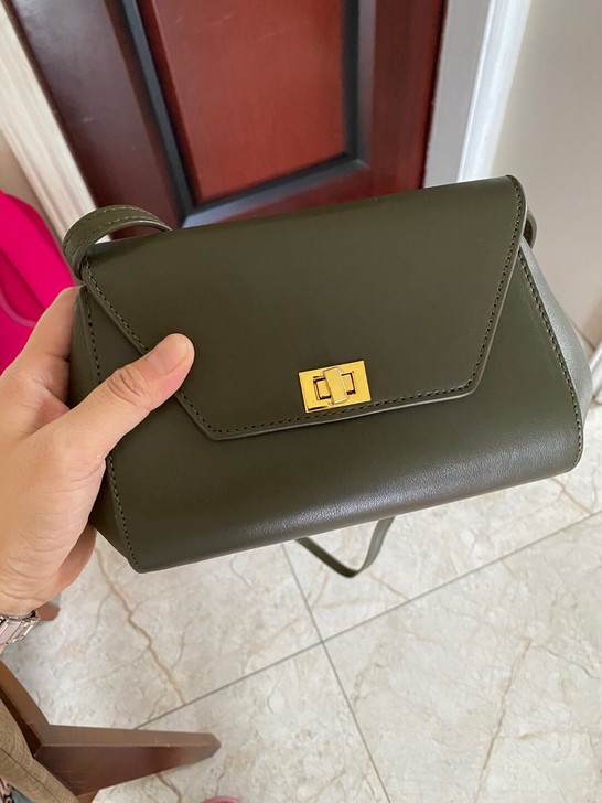 女士真皮闲置包包