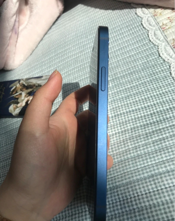 苹果手机12蓝色128G， 国行的，全部原...