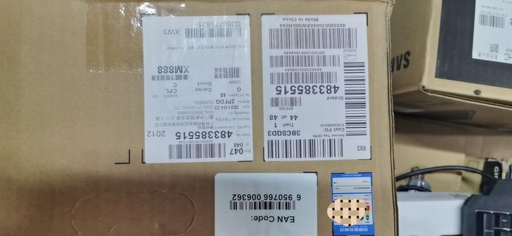 全新的戴尔，i511代8G 1000G硬盘