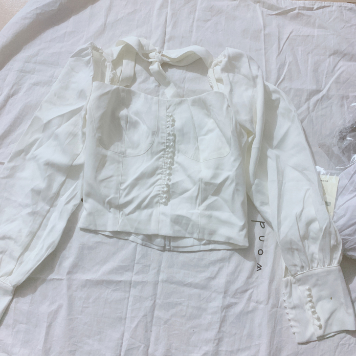 早秋全新 法式小众方领露锁骨上衣女绑带长袖...
