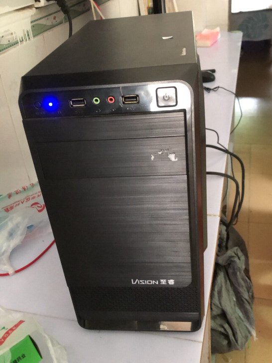 公司闲置台式电脑一台，运行正常使有功能正常...