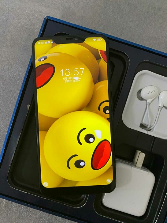vivox21高配版手机用了三个月新年收到...