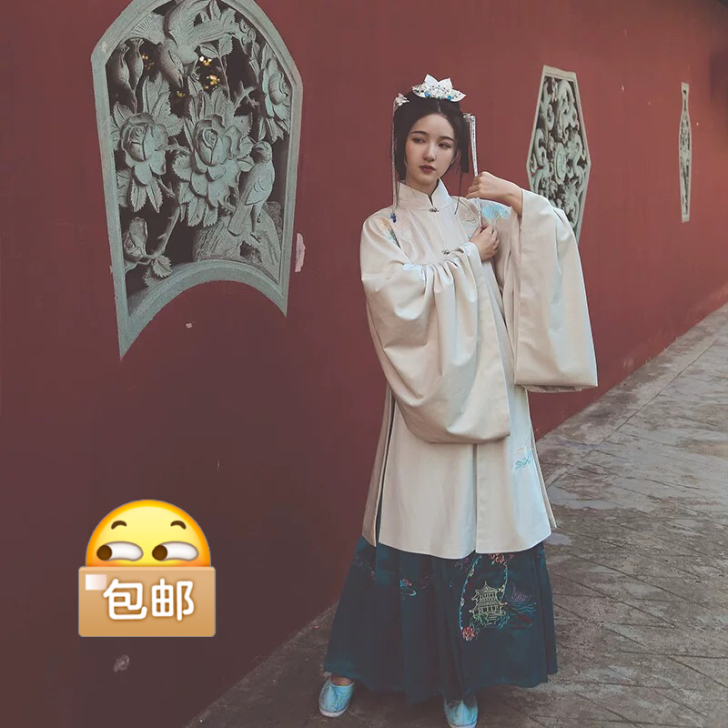 池夏松寒客汉服，只在家穿过两次，买的话免费...