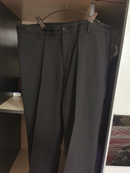 g2000西裤，175码，搬家处理