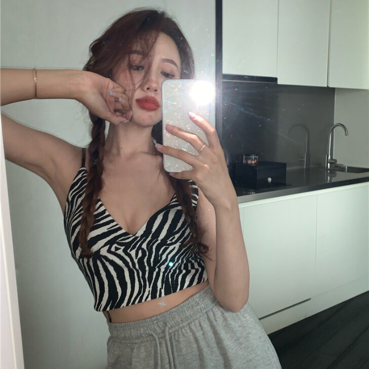 斑马纹吊带裹胸防走光小背心女夏季性感外穿潮...