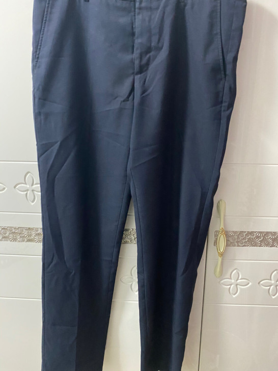 思莱德西裤。175/80A。