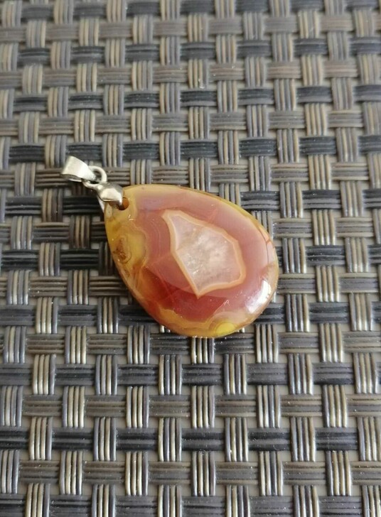 原矿战国红冰心坠子