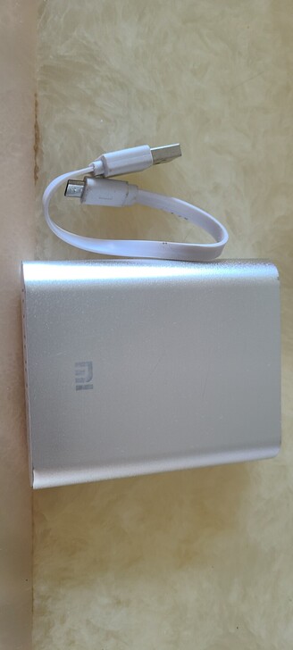 小米ndy-02-ad充电宝，成色如图，