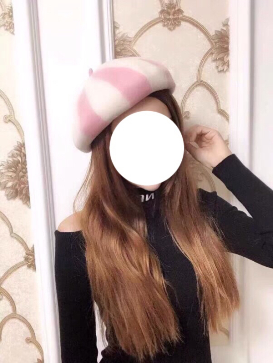 女款贝雷帽，粉白款。