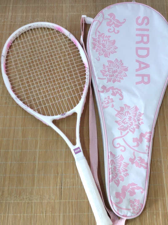 萨达碳酸网球拍  成色不错  使用痕迹极少
