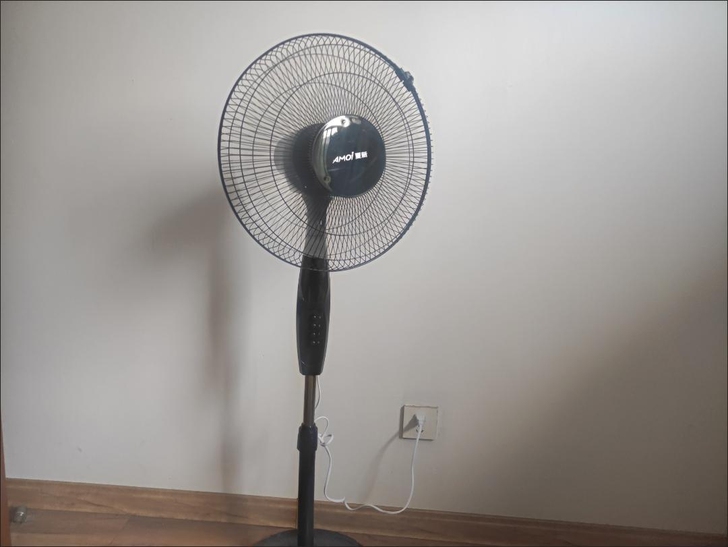 【54.9元包邮】电风扇落地扇家用静音摇头...