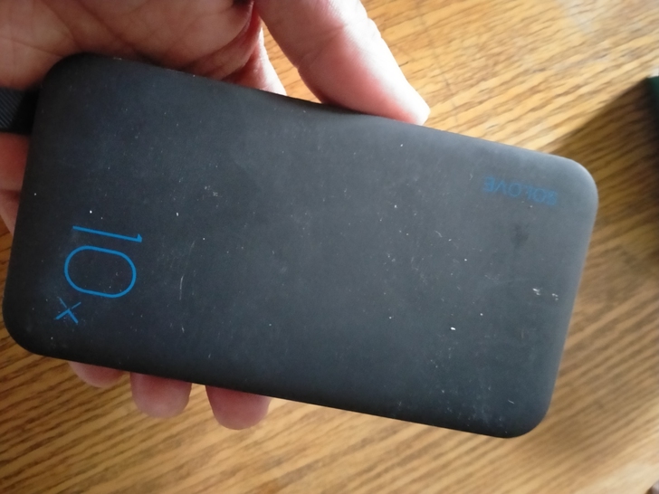 名牌充电宝低价转让