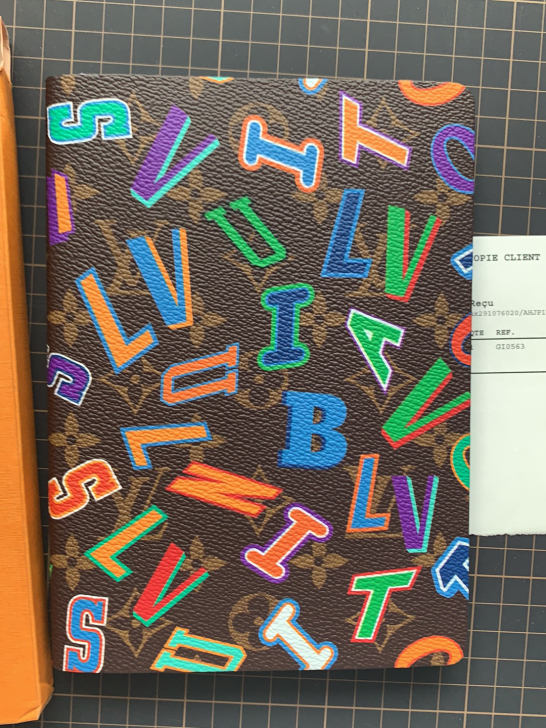 lv限量nba合作款笔记本，全新带盒带票带...