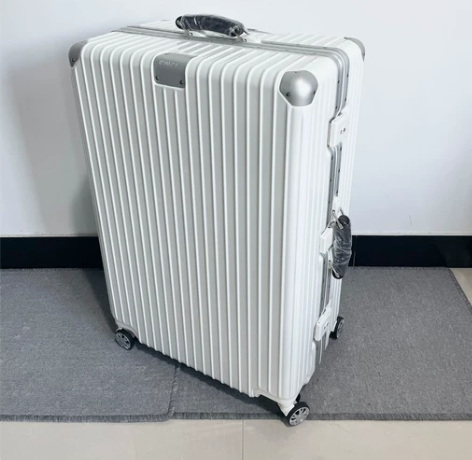 【严选】铝框旅行箱高品质拉杆箱 大牌严选的...