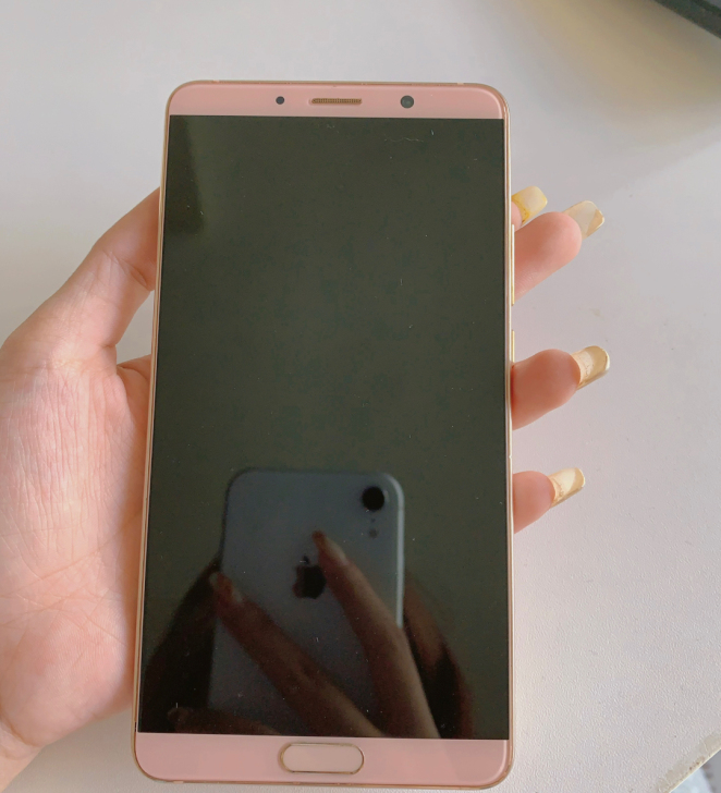 华为mate10粉色6+128G，九五新，...