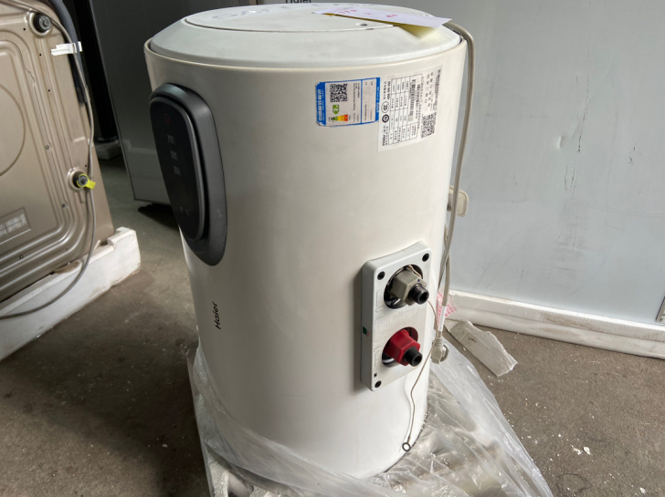 海尔 60升电热水器 全新机器 外表烟熏 ...