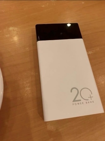 充电宝自带线 20000毫安大容量 充电宝...
