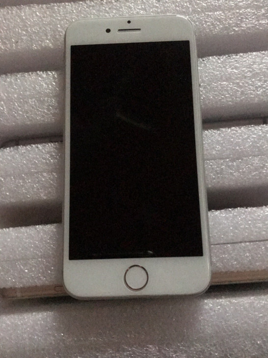 iPhone8，64g，可以打电话的，不能...