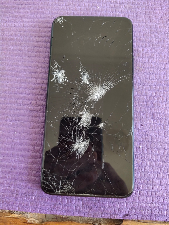 华为畅享10plus,密码内存大小不知,主...