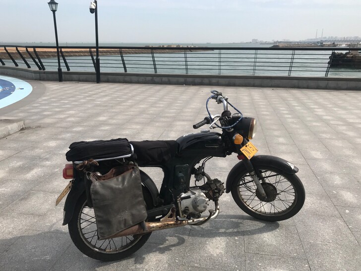 嘉陵 70 复古 摩托车