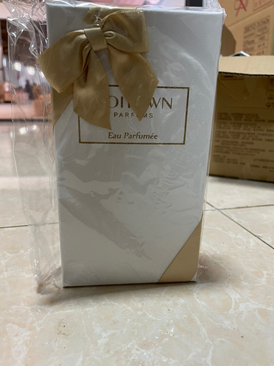 冰希黎牛奶小姐沙龙香水50ml，丝绒白鎏金...