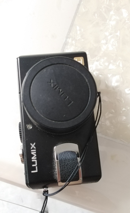 松下数码相机,LX2精典机型,功能完整无缺...