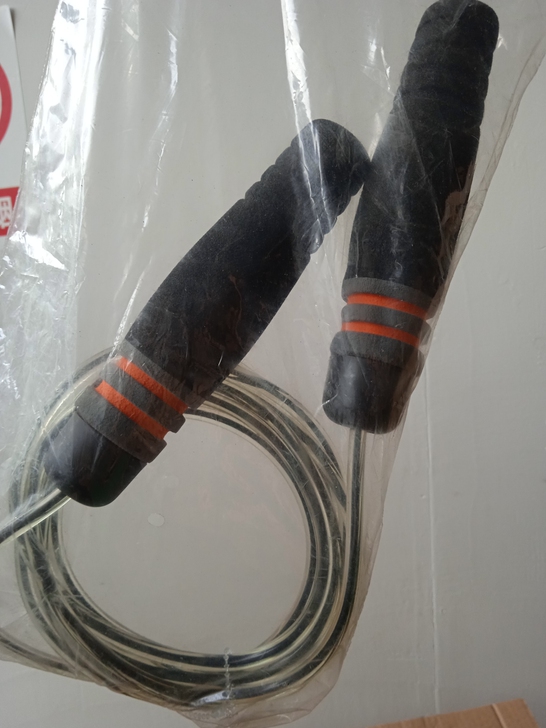 耐克跳绳 无外包装 完好未使用过