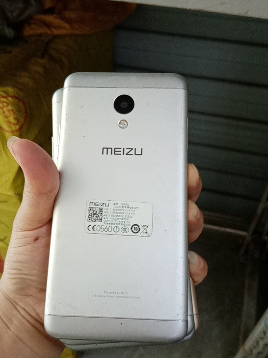 魅族二手手机，魅蓝3S，32G，全网通，八...