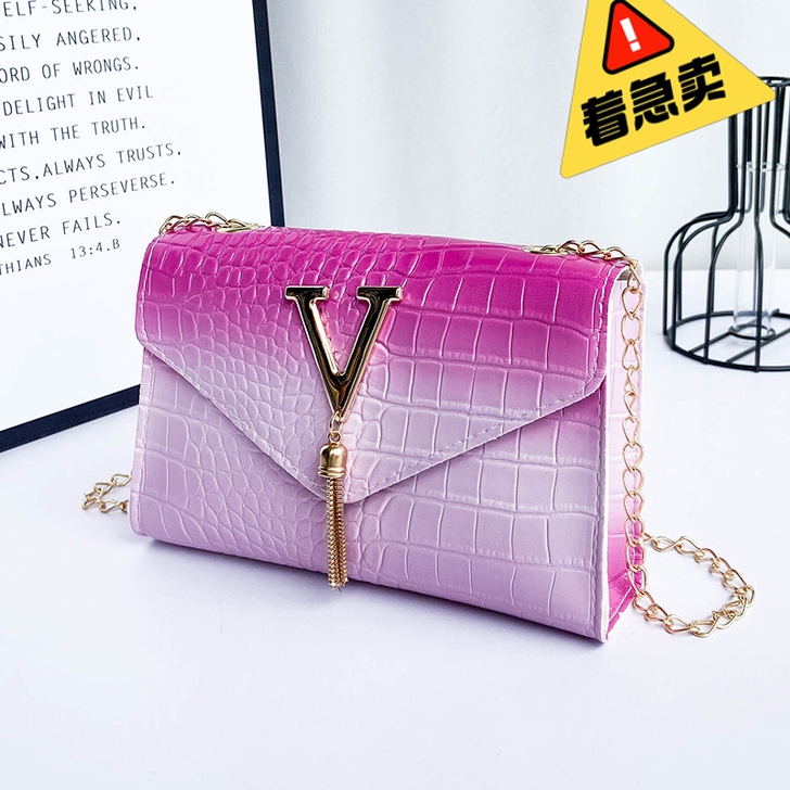 全新包包女包 潮流夏季新款斜挎包撞色鳄鱼纹...