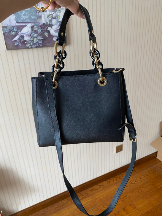 MK小号戴妃包，大热玳瑁包链，十字纹牛皮。...