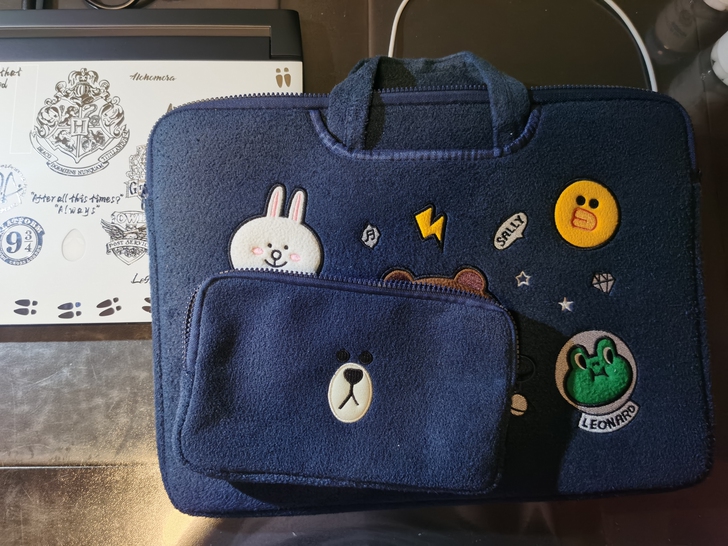 韩国 line friends 正品电脑包...