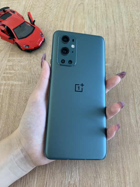 一加9pro 12+256G 99新，机器...